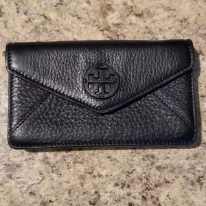 Authentic Tory burch wallet/ clutch